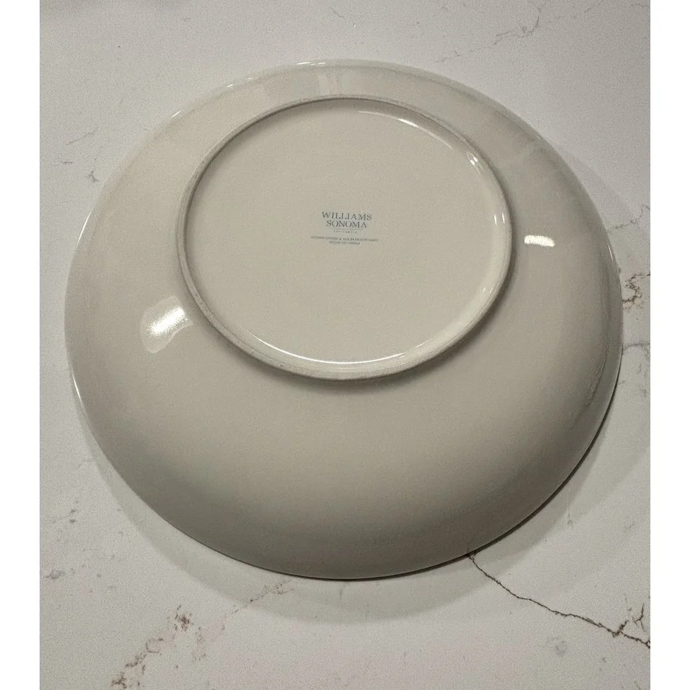 Williams Sonoma Damask Easter Bunny Large Round 3 Qt 12 3/4 Serving Bowl Lt Blue
